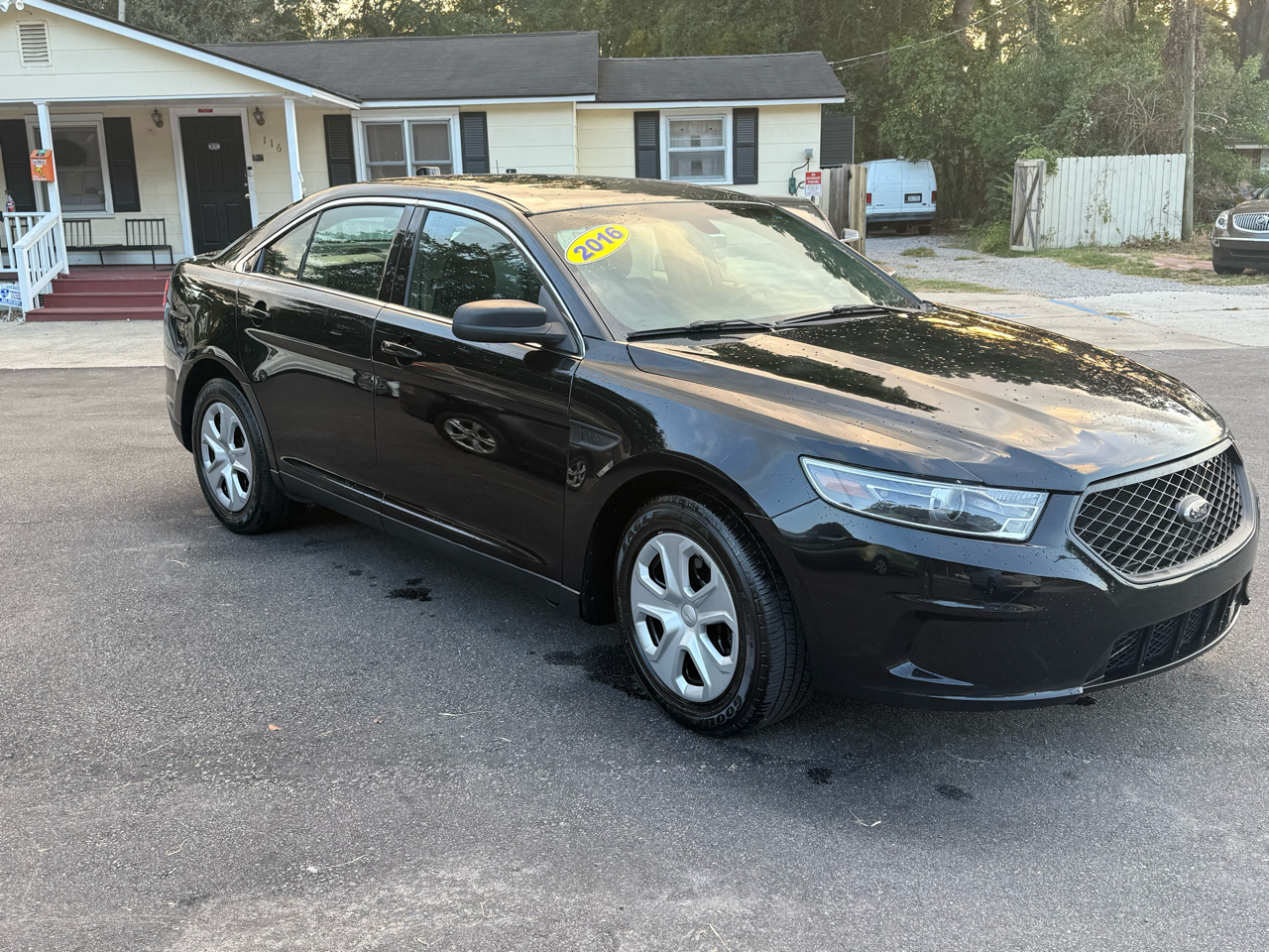 Ford Taurus  2016 Ford Taurus  2016