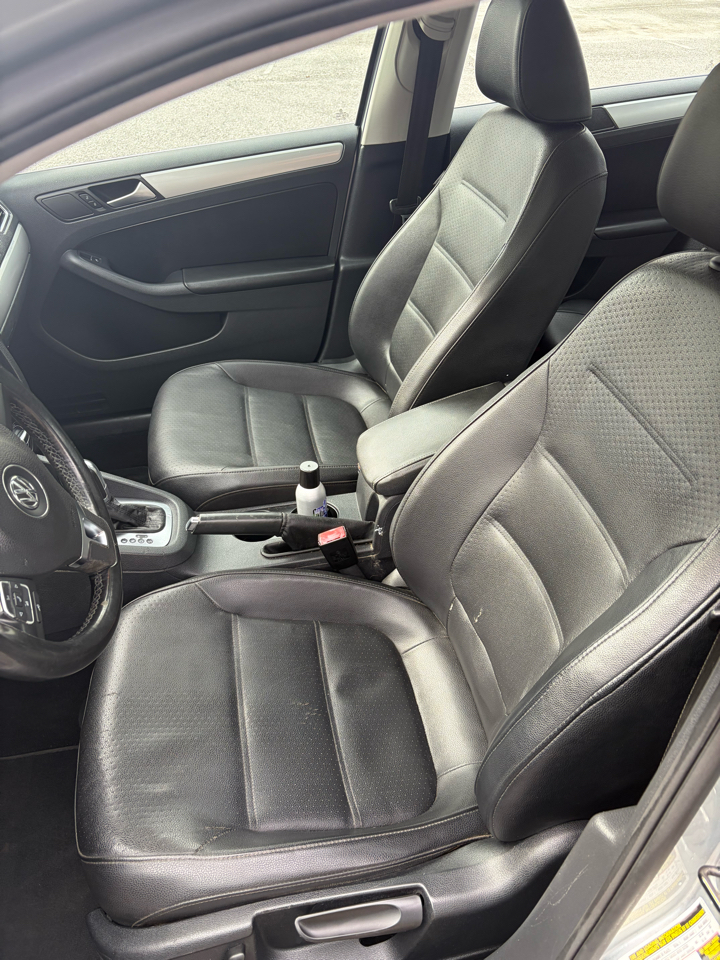 Volkswagen Jetta  2013