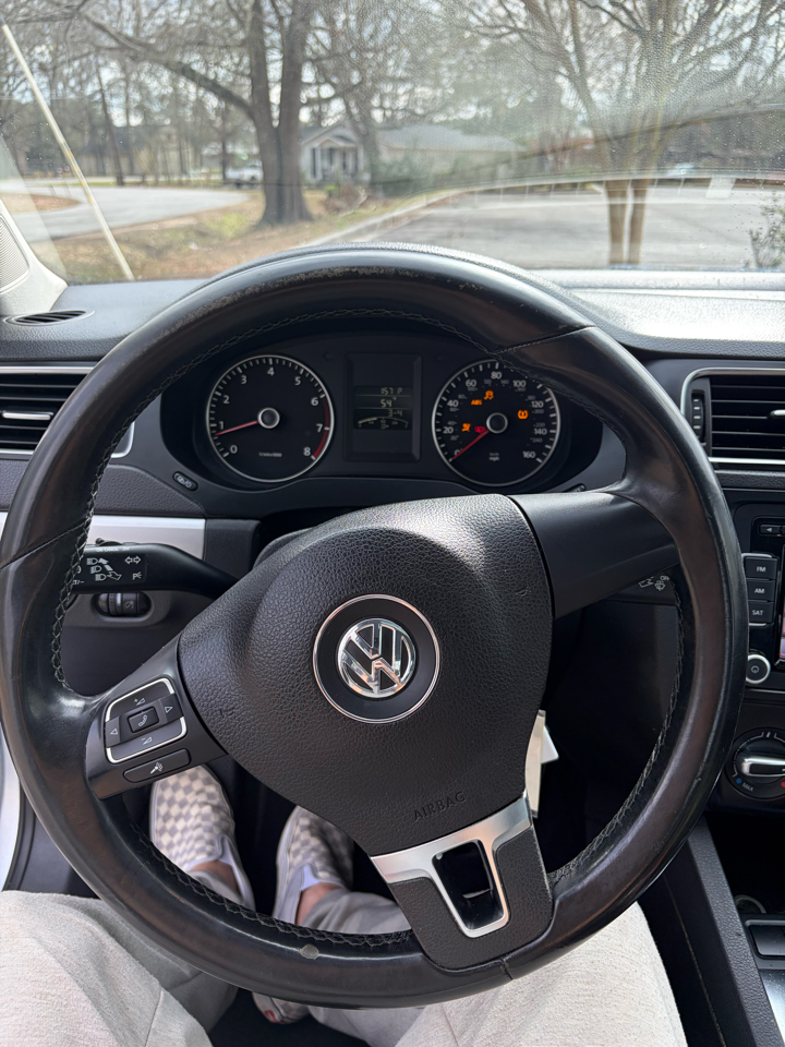 Volkswagen Jetta  2013