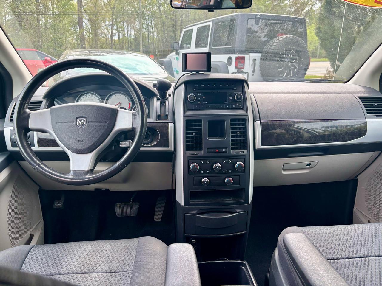 Dodge Grand Caravan SXT 2010