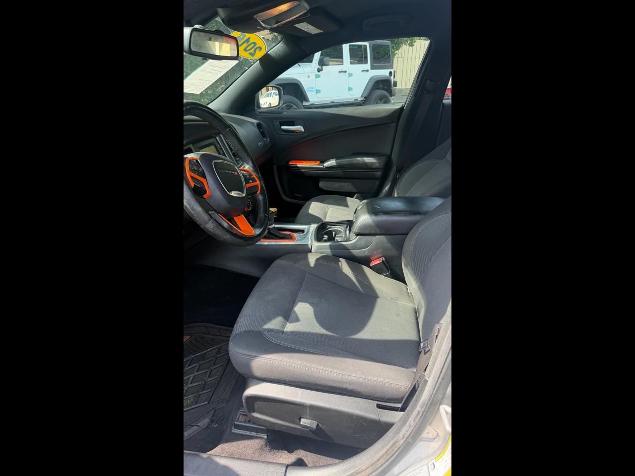 2016 Dodge Charger SE