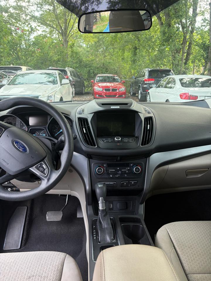 Ford Escape  2017