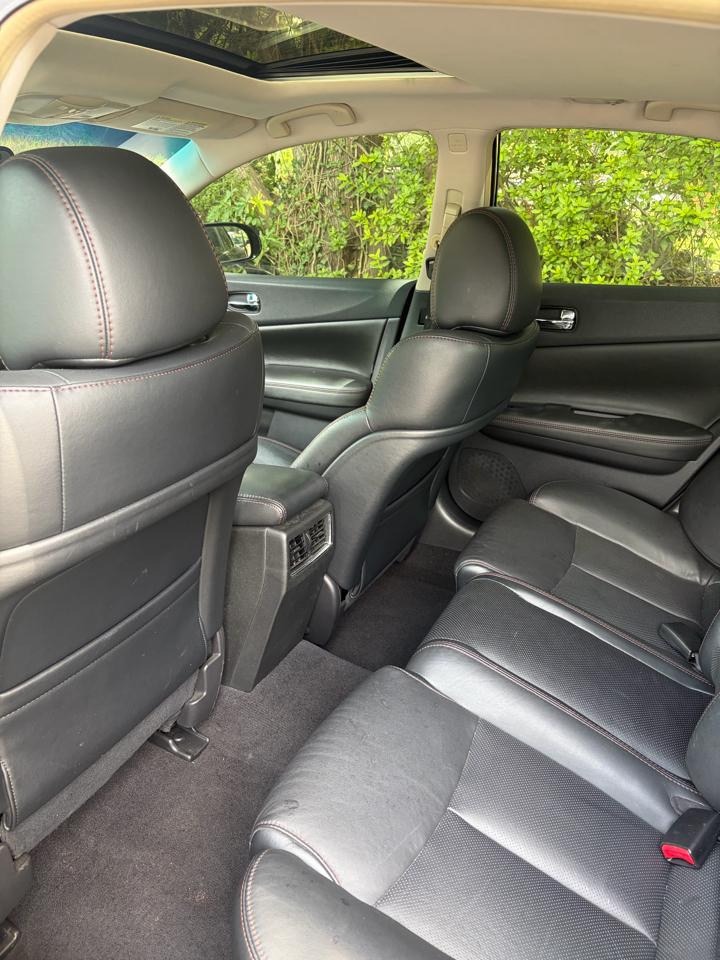 Nissan Maxima  2010