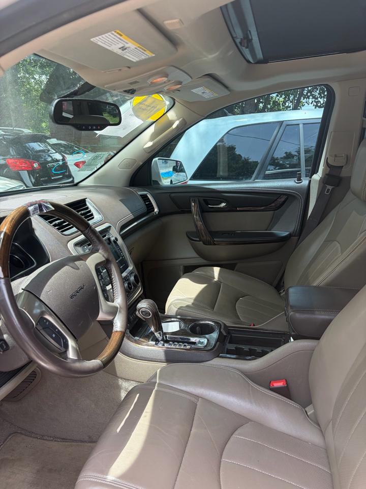 GMC Acadia  2013