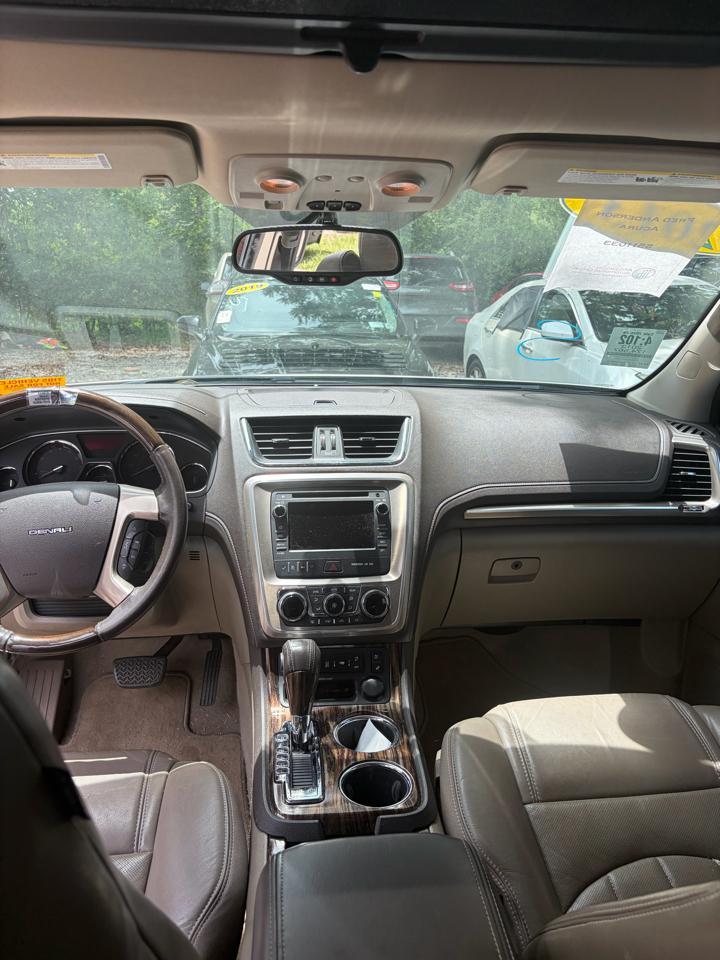 GMC Acadia  2013