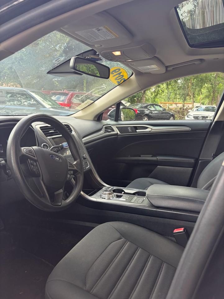 Ford Fusion Hybrid SE 2019