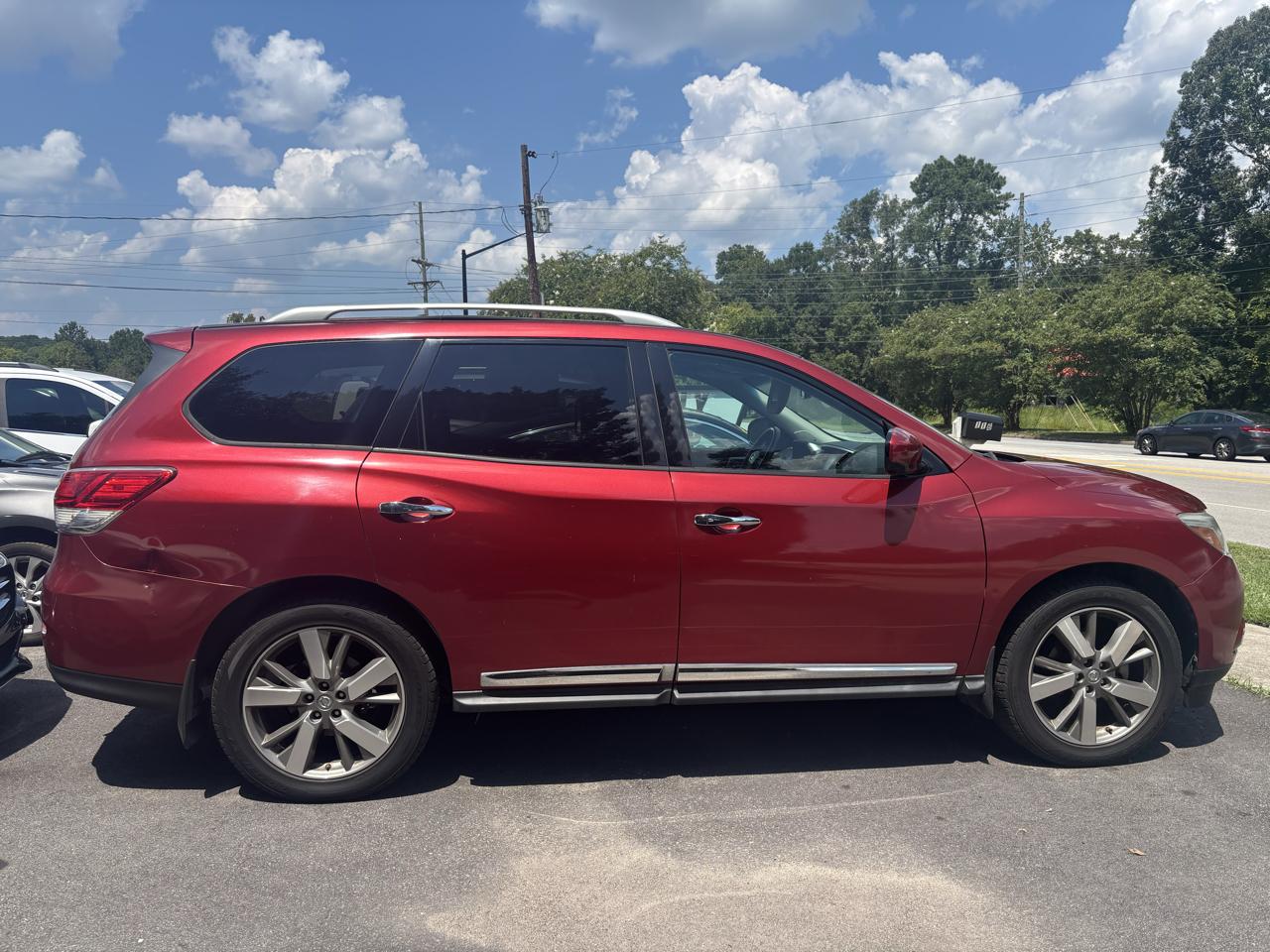 Nissan Pathfinder  2014