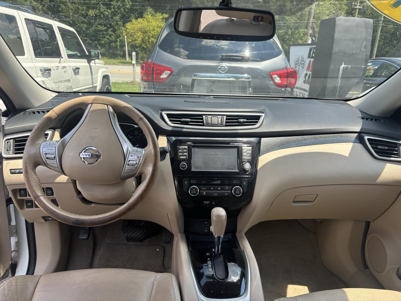 Nissan Rogue  2015