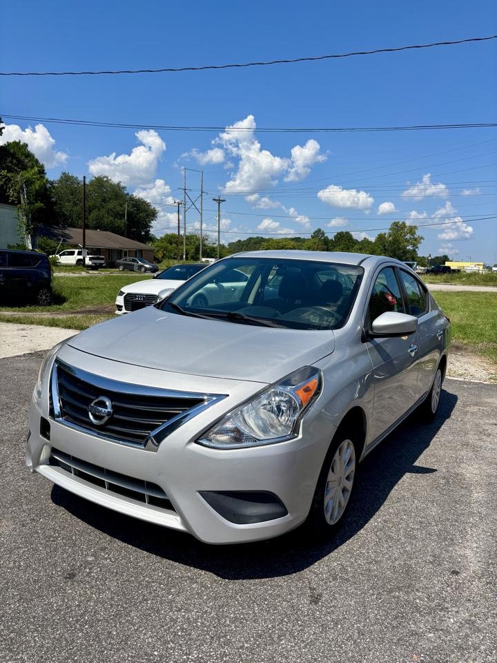Nissan Versa 1.6 S 5M 2019
