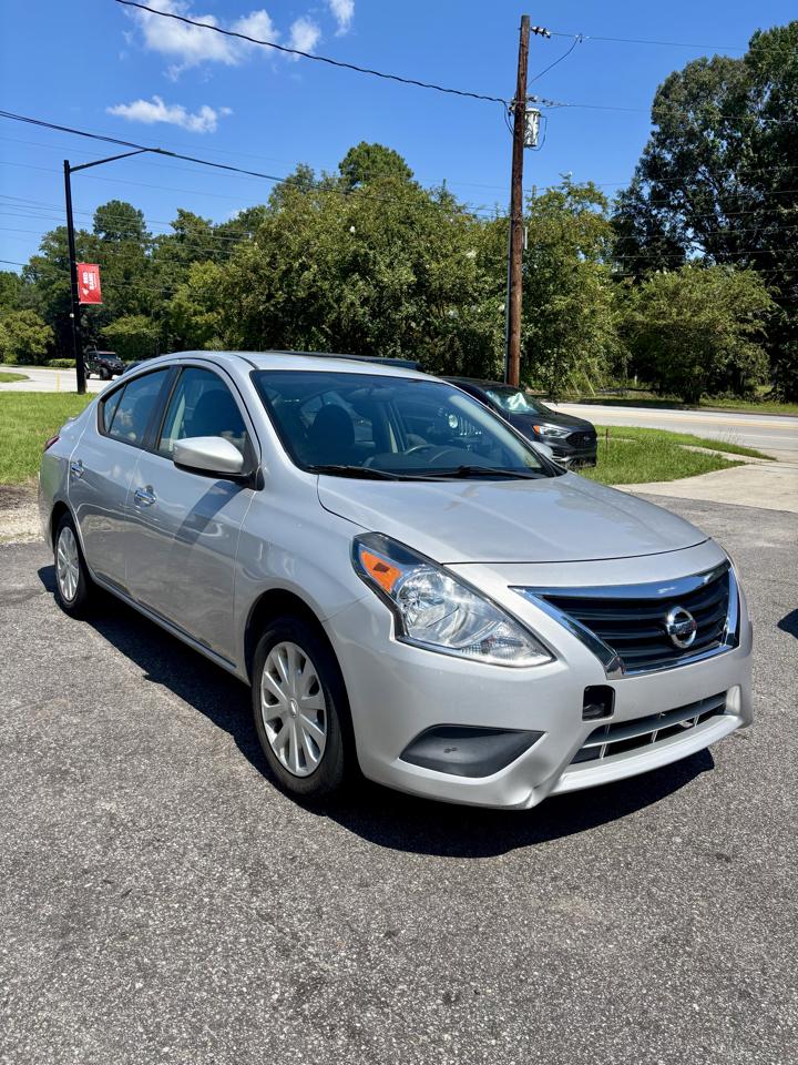 Nissan Versa 1.6 S 5M 2019