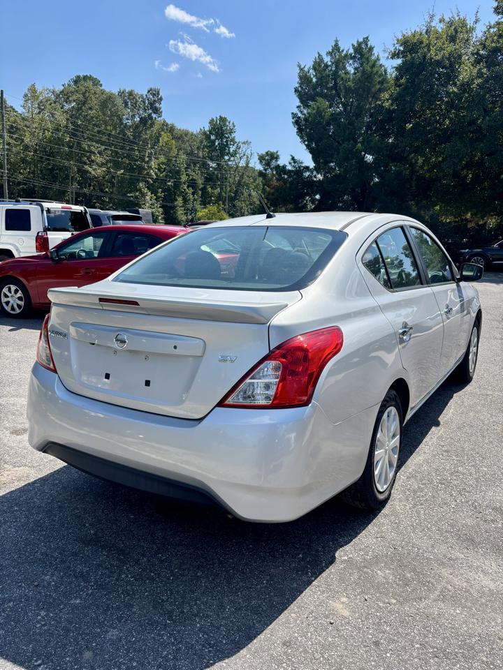 Nissan Versa 1.6 S 5M 2019