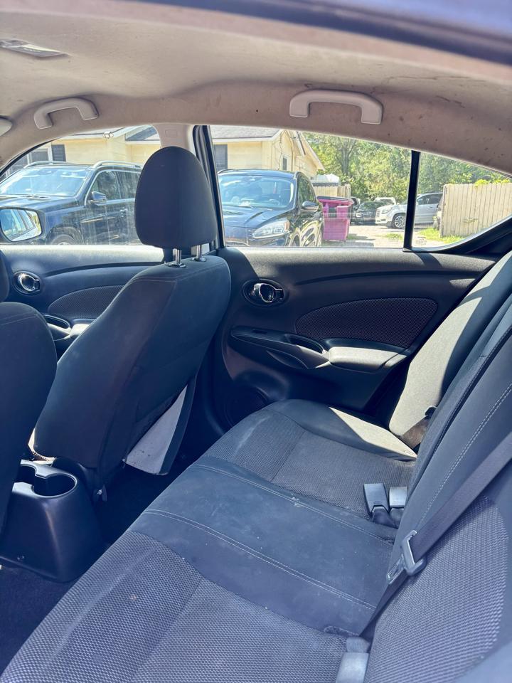Nissan Versa 1.6 S 5M 2019