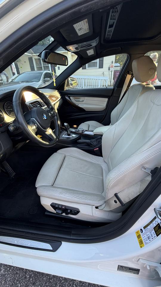 BMW 3-Series 320i Sedan 2015