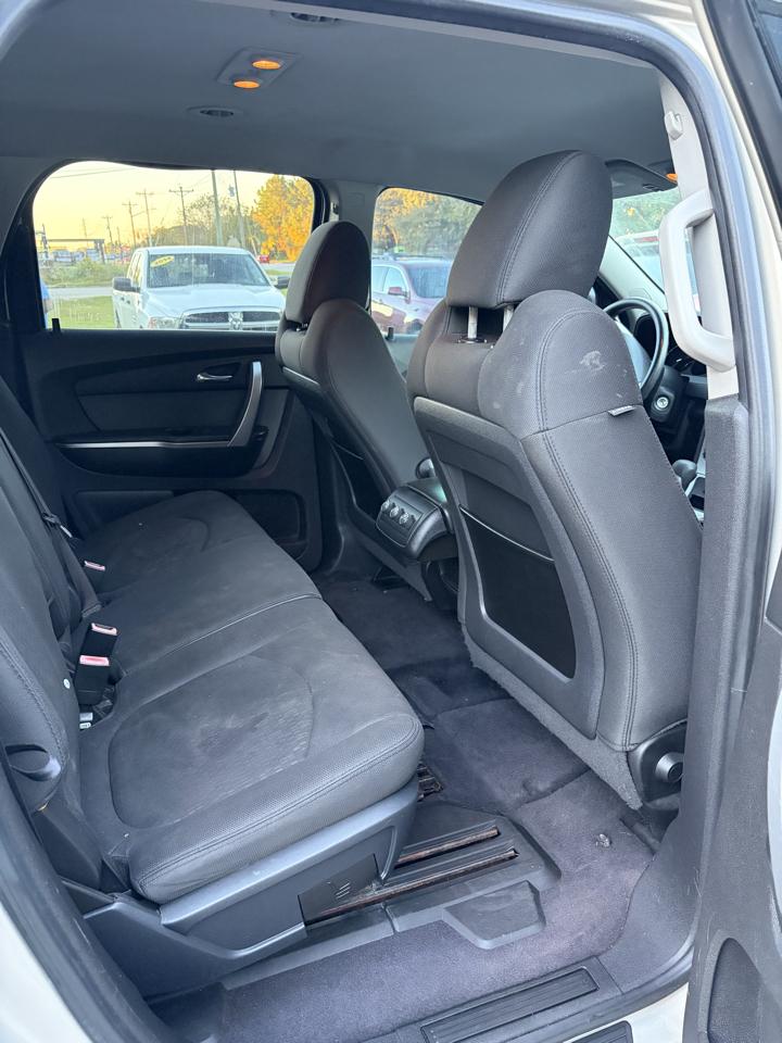 GMC Acadia SL FWD 2010