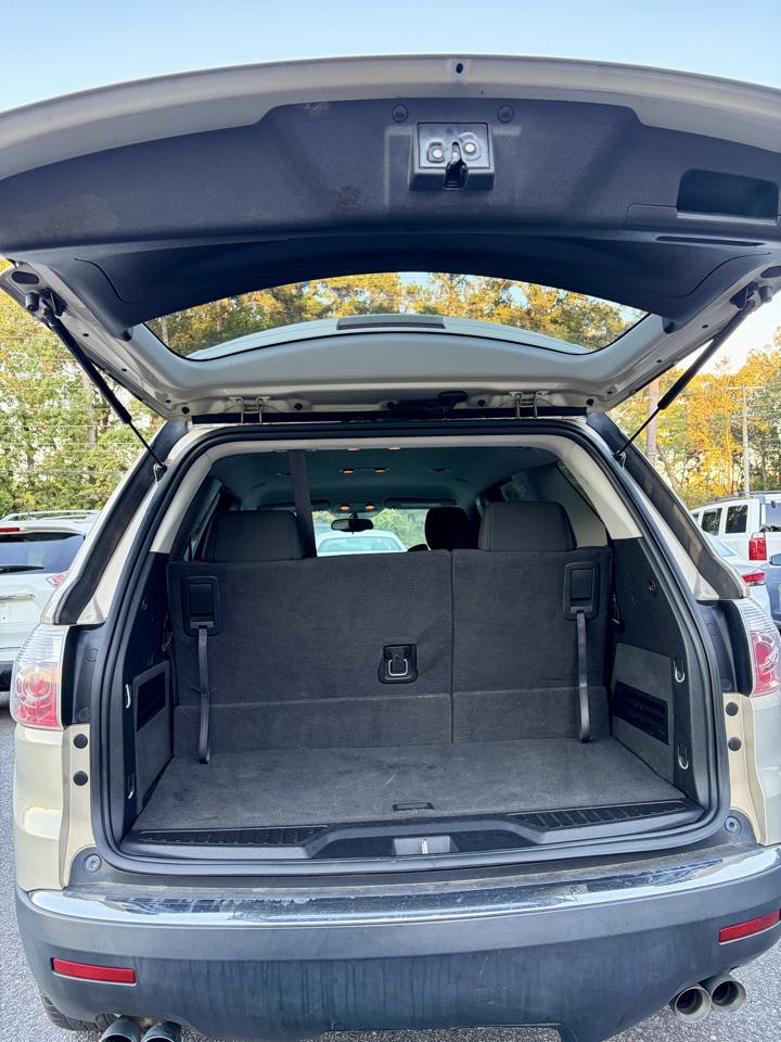 GMC Acadia SL FWD 2010