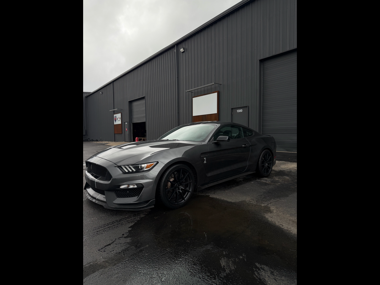 2016 Ford Shelby GT350 Base