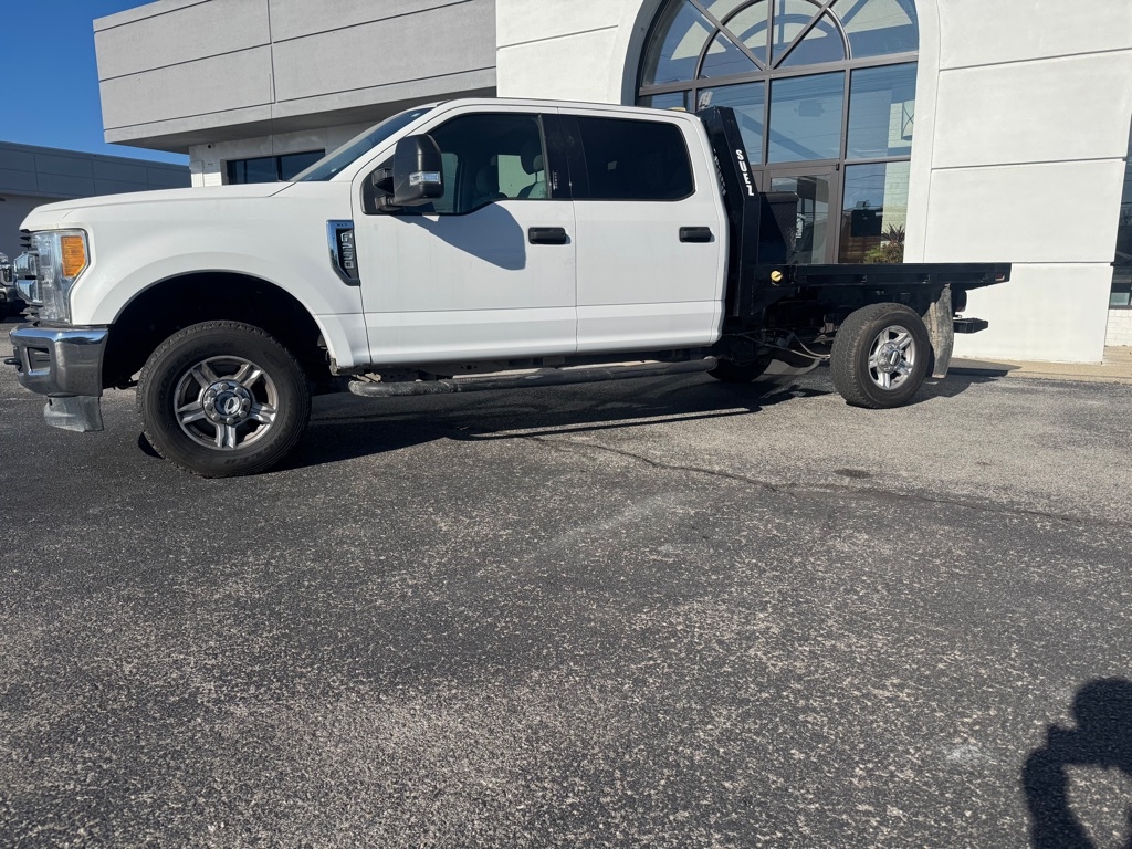 Ford F-250 SD XLT Crew Cab 4WD 2017