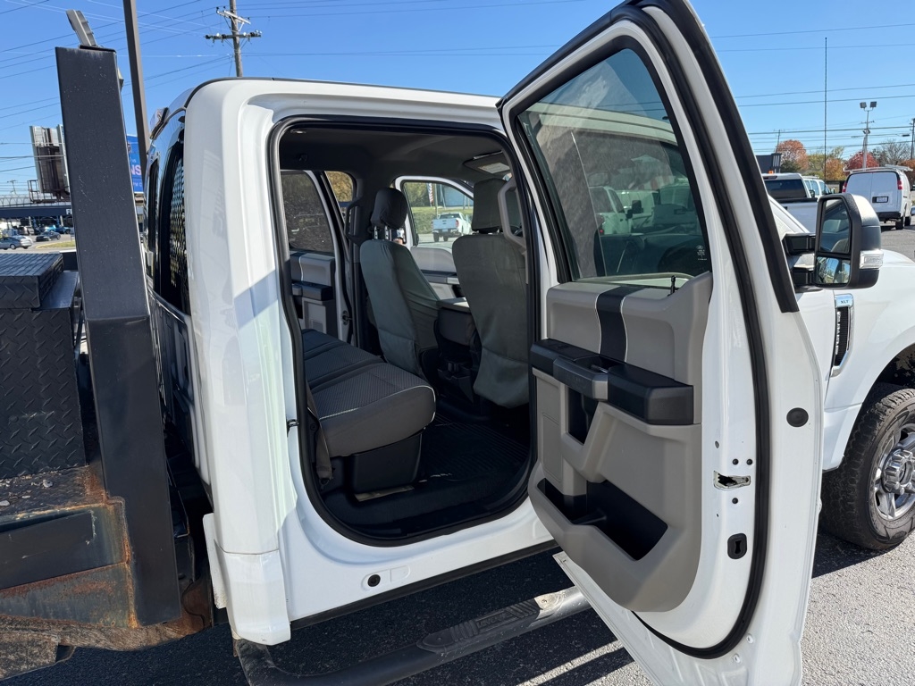 Ford F-250 SD XLT Crew Cab 4WD 2017