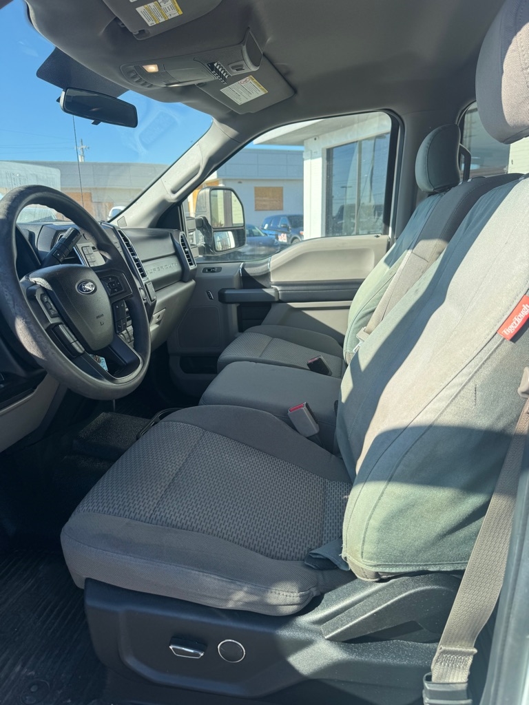 Ford F-250 SD XLT Crew Cab 4WD 2017