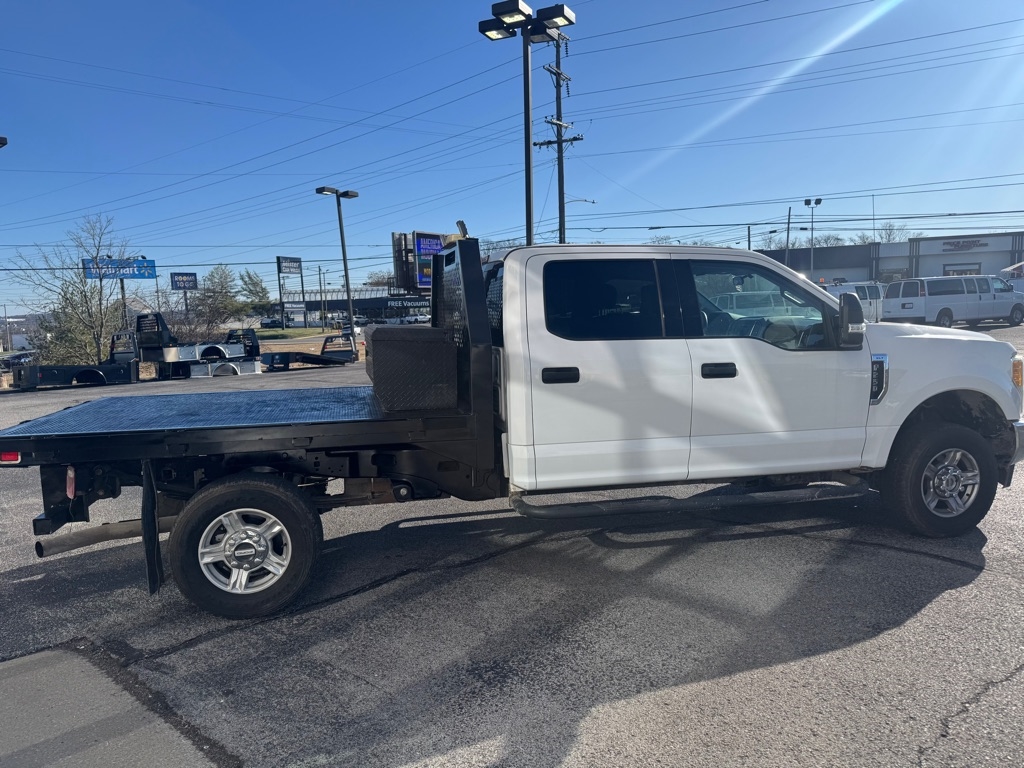 Ford F-250 SD XLT Crew Cab 4WD 2017