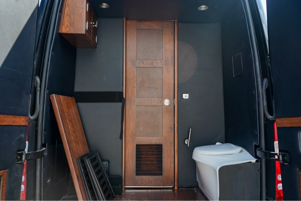 Mercedes-Benz Sprinter 3500 170-in. WB 2016