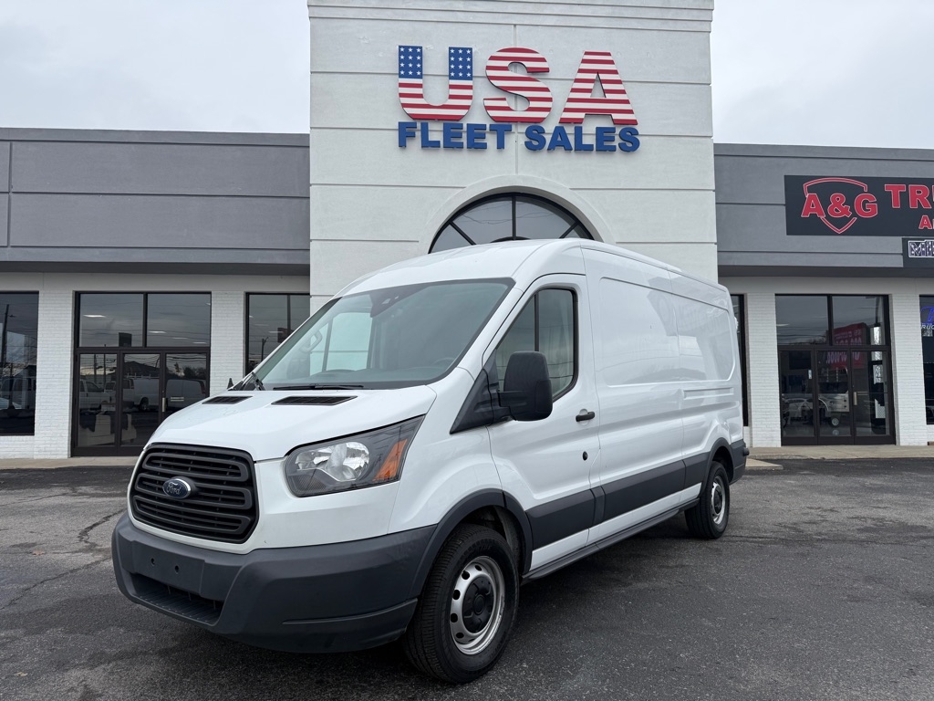 2018 Ford Transit 150 Van Med. Roof w/Sliding Pass. 148-in. WB