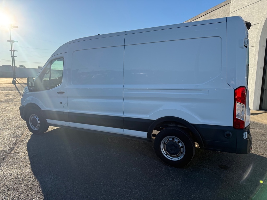 Ford Transit 250 Van Med. Roof w/Sliding Pass. 130-in. WB 2020