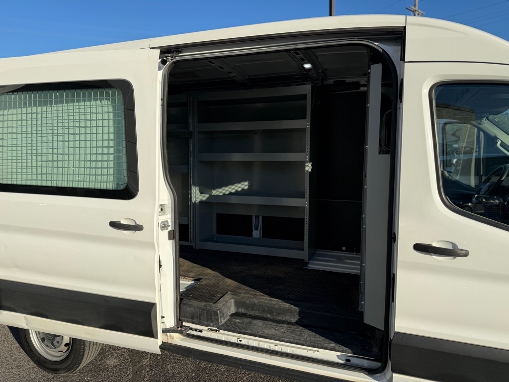 Ford Transit 250 Van Med. Roof w/Sliding Pass. 130-in. WB 2020