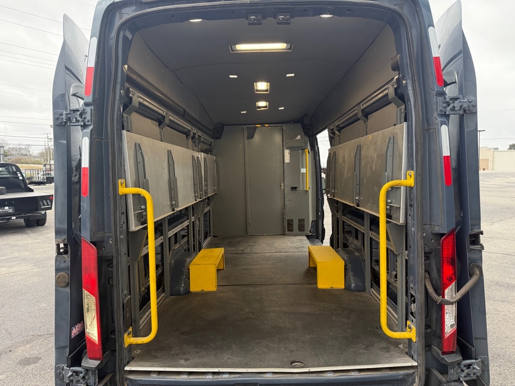 Ford Transit 250 Van High Roof w/Sliding Pass. 148-in. WB EL 2019