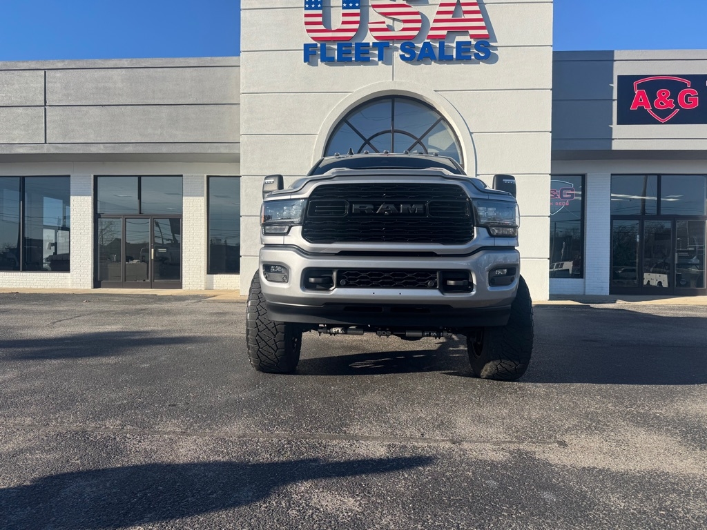 RAM 2500 Limited Crew Cab SWB 4WD 2024