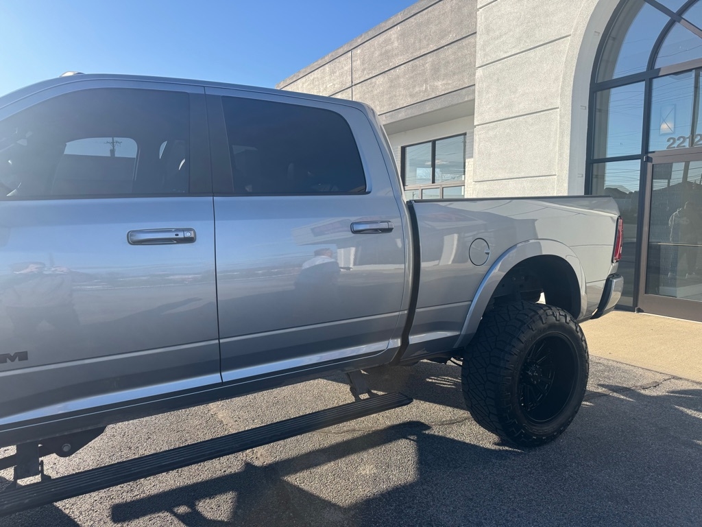 RAM 2500 Limited Crew Cab SWB 4WD 2024