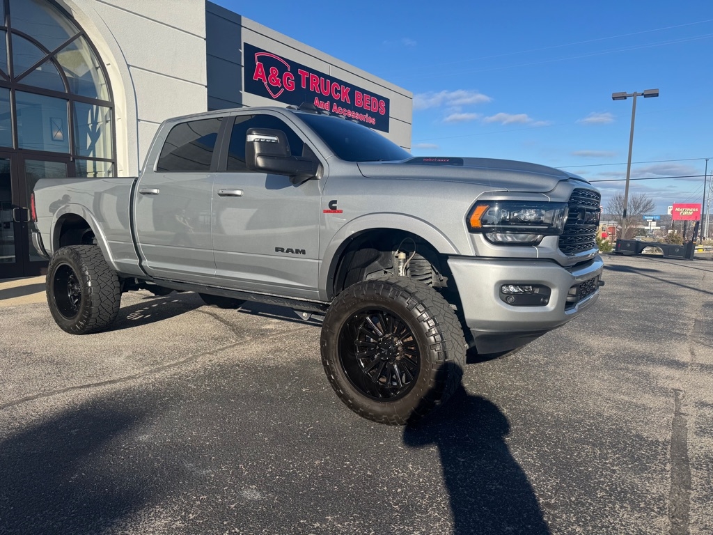 RAM 2500 Limited Crew Cab SWB 4WD 2024