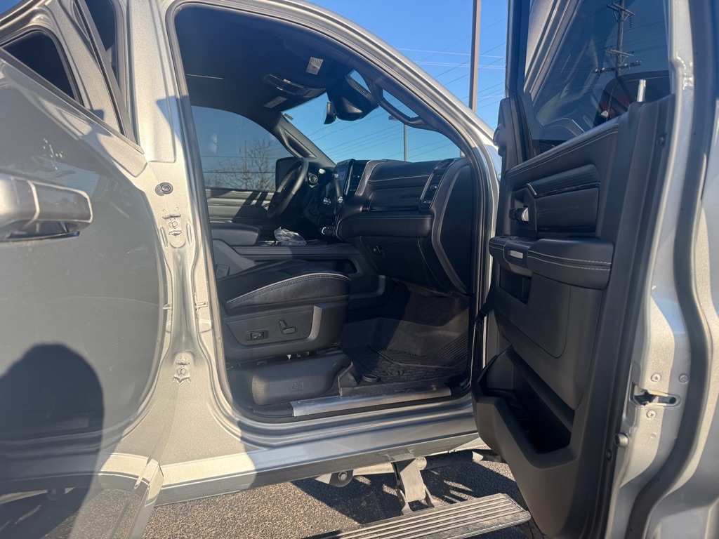 RAM 2500 Limited Crew Cab SWB 4WD 2024