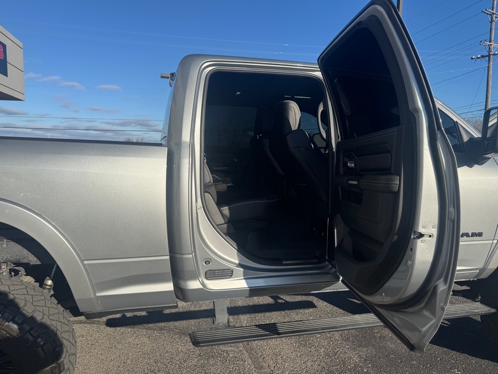 RAM 2500 Limited Crew Cab SWB 4WD 2024