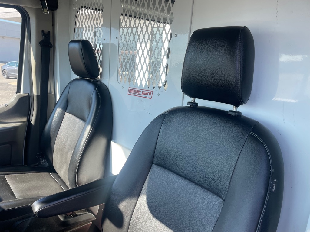 Ford Transit 250 Van Med. Roof w/Sliding Pass. 130-in. WB 2020