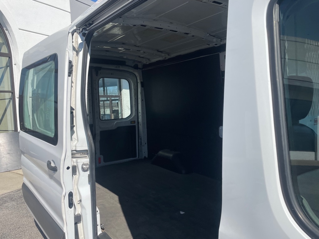 Ford Transit 250 Van Med. Roof w/Sliding Pass. 130-in. WB 2020