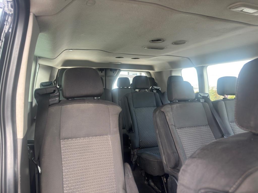 Ford Transit 350 Wagon Low Roof XL w/Sliding Pass. 148-in. WB 2022