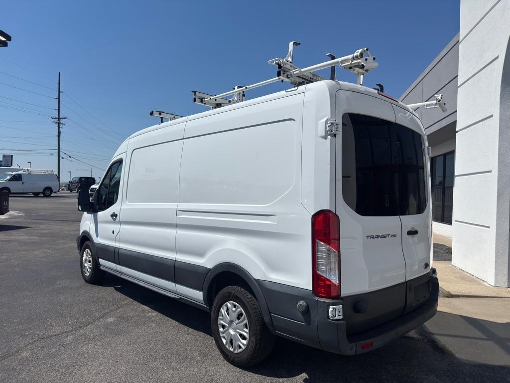 Ford Transit 250 Van Med. Roof w/Sliding Pass. 148-in. WB 2016