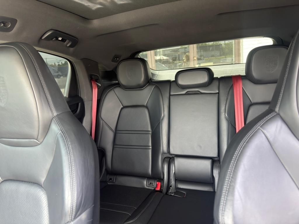 Porsche Cayenne Coupe 2021