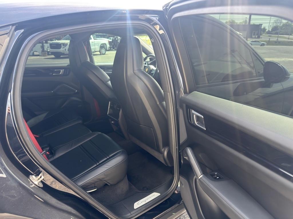 Porsche Cayenne Coupe 2021