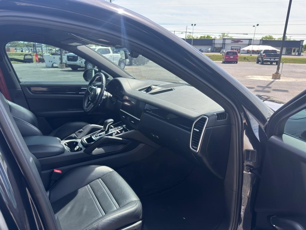 Porsche Cayenne Coupe 2021