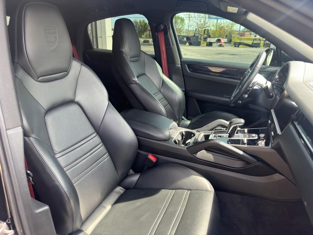 Porsche Cayenne Coupe 2021