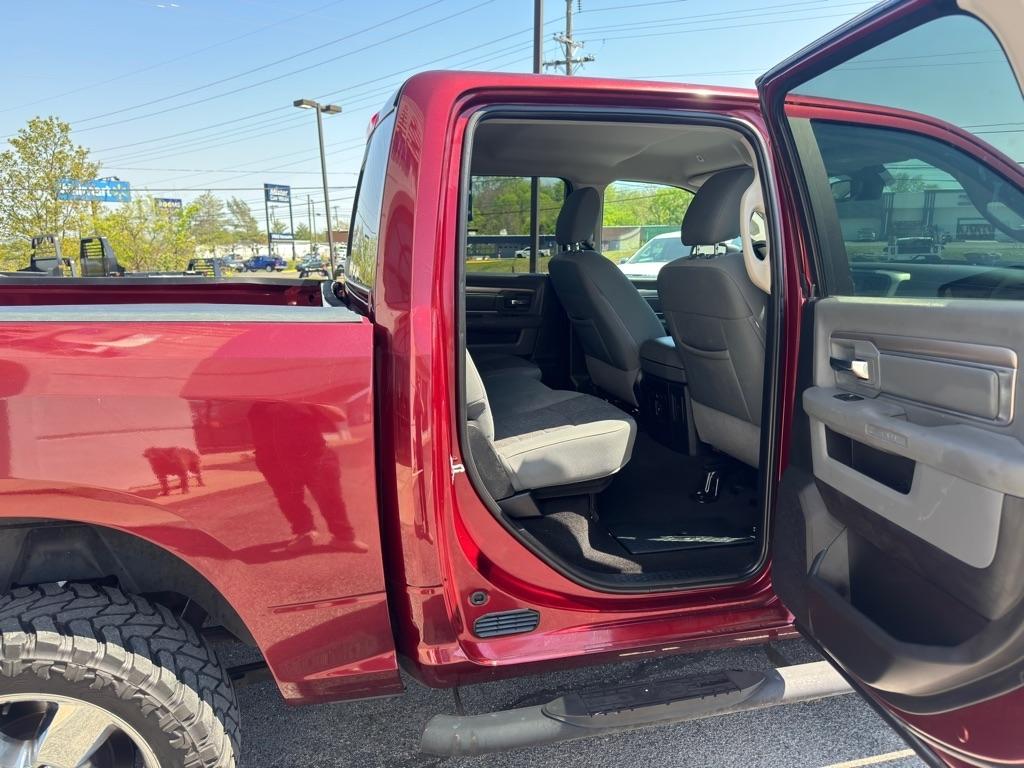 RAM 1500 SLT Crew Cab SWB 4WD 2018