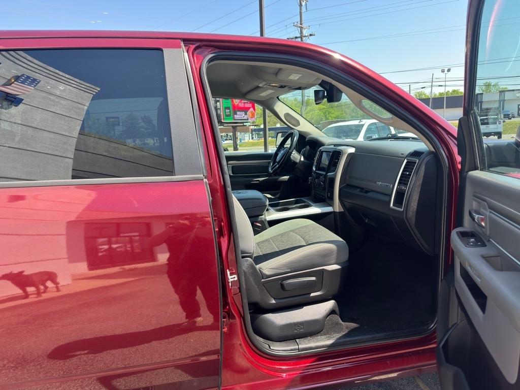 RAM 1500 SLT Crew Cab SWB 4WD 2018