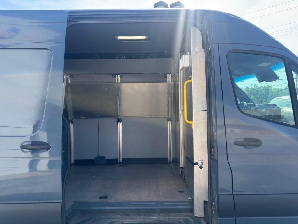Mercedes-Benz Sprinter 2500 170-in. WB 2021
