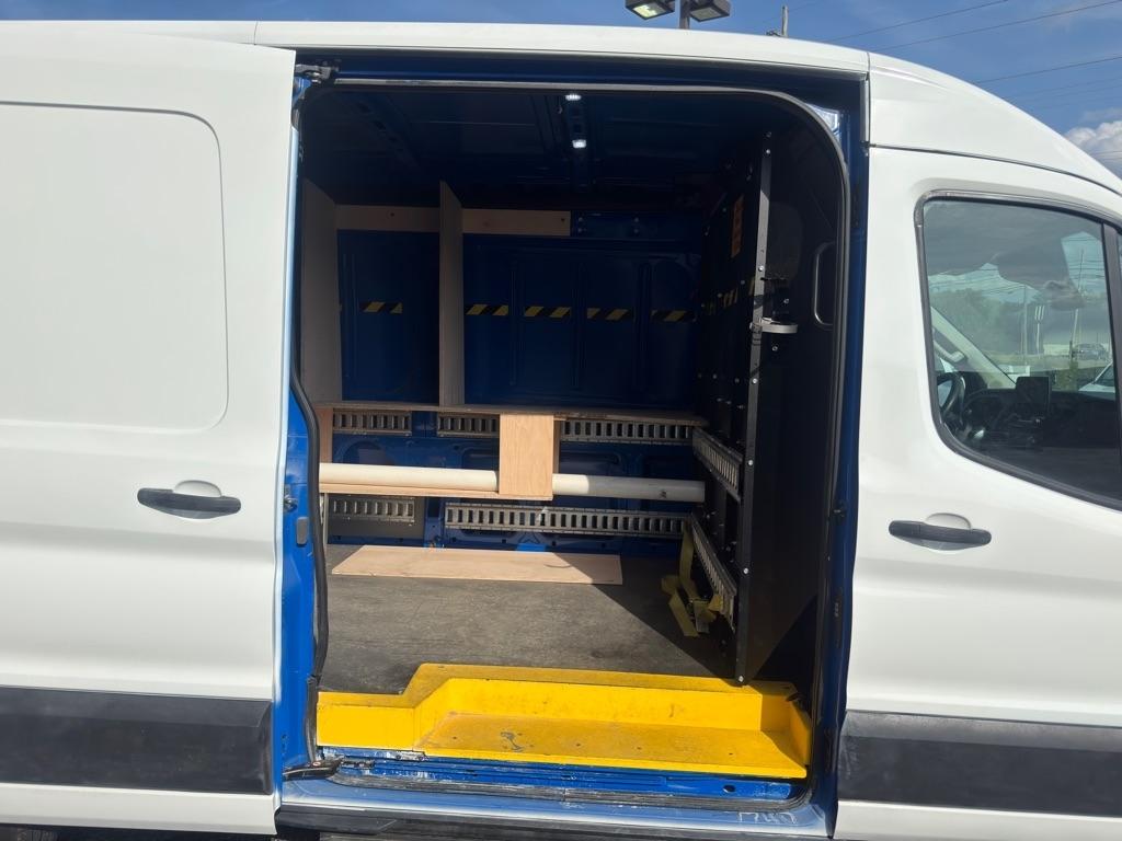 Ford Transit 250 Van Med. Roof w/Sliding Pass. 130-in. WB 2020