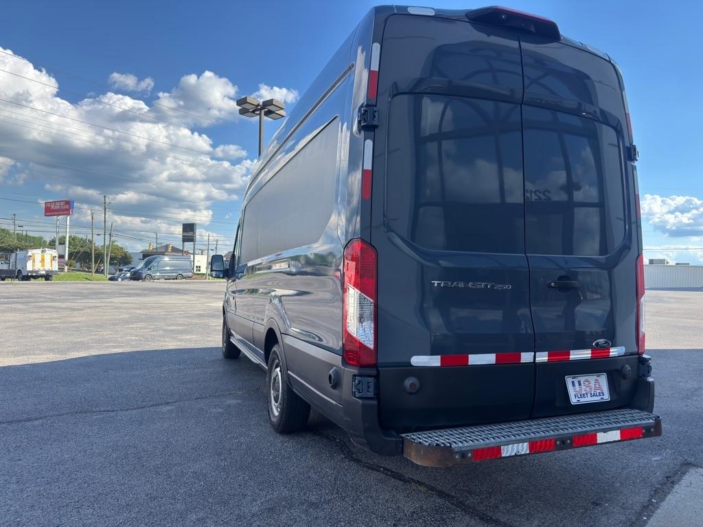 Ford Transit 250 Van High Roof w/Sliding Pass. 148-in. WB EL 2019