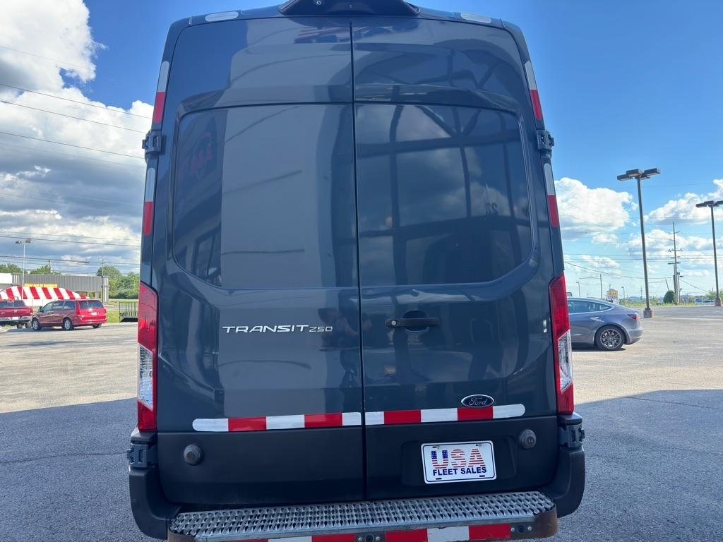 Ford Transit 250 Van High Roof w/Sliding Pass. 148-in. WB EL 2019