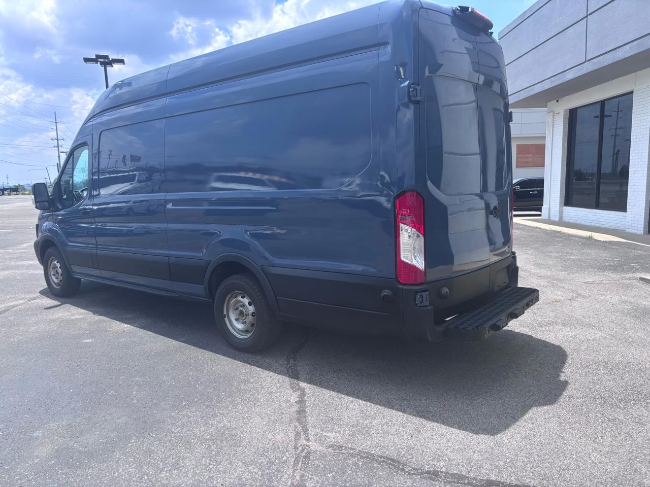 Ford Transit 250 Van High Roof w/Sliding Pass. 148-in. WB EL 2019