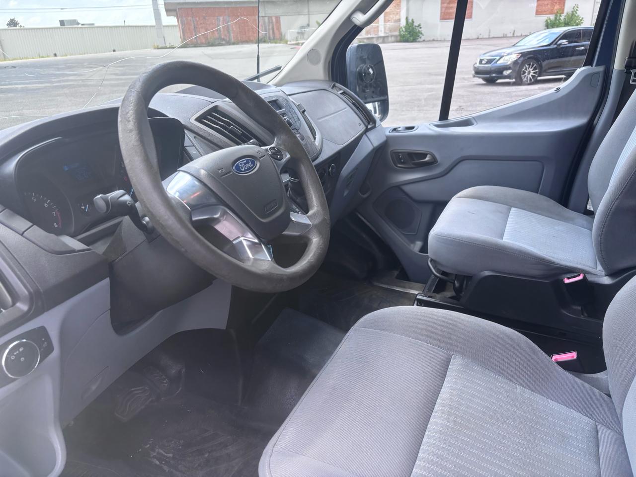Ford Transit 250 Van High Roof w/Sliding Pass. 148-in. WB EL 2019